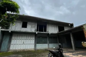 Gudang plus kantor luas 1000 m2